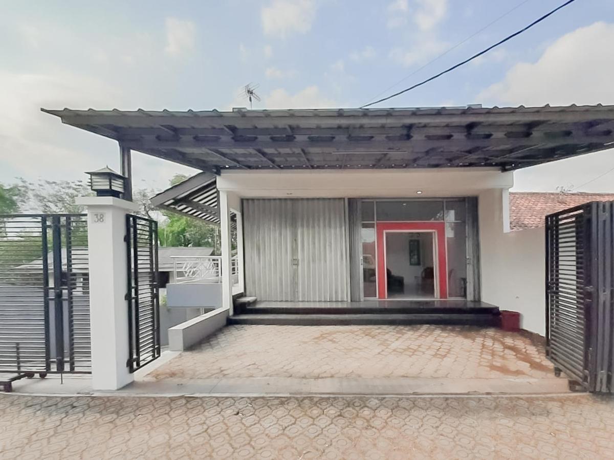 Wisma Asri Syariah Majalengka Redpartner Dawuhan Exterior photo
